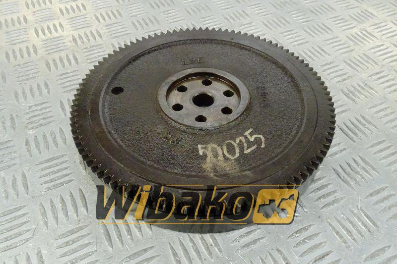 Flywheel for engine Kubota V1305E D90559F - Volant moteur pour Engins de chantier: photos 1 Flywheel for engine Kubota V1305E D90559F - Volant moteur pour Engins de chantier: photos 1