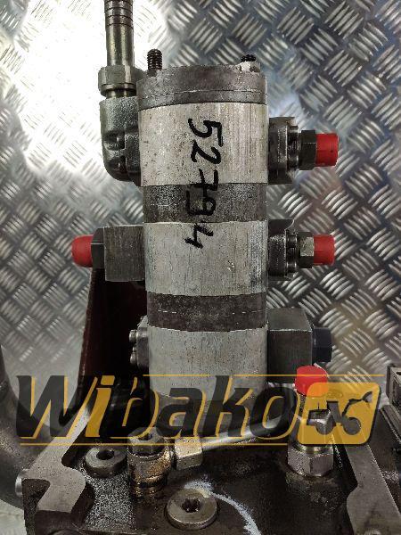 Gear pump Poclain 91087815 3943553/5072337 - Pompe hydraulique pour Engins de chantier: photos 1 Gear pump Poclain 91087815 3943553/5072337 - Pompe hydraulique pour Engins de chantier: photos 1