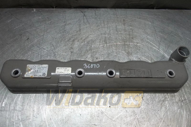Isuzu 6BD1TLE-05 - Culasse pour Engins de chantier: photos 1 Isuzu 6BD1TLE-05 - Culasse pour Engins de chantier: photos 1