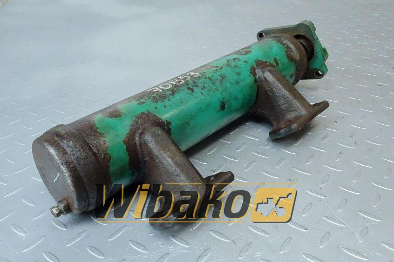Oil radiator (cooler) Cummins 4386525 - Radiateur d'huile pour Engins de chantier: photos 1 Oil radiator (cooler) Cummins 4386525 - Radiateur d'huile pour Engins de chantier: photos 1