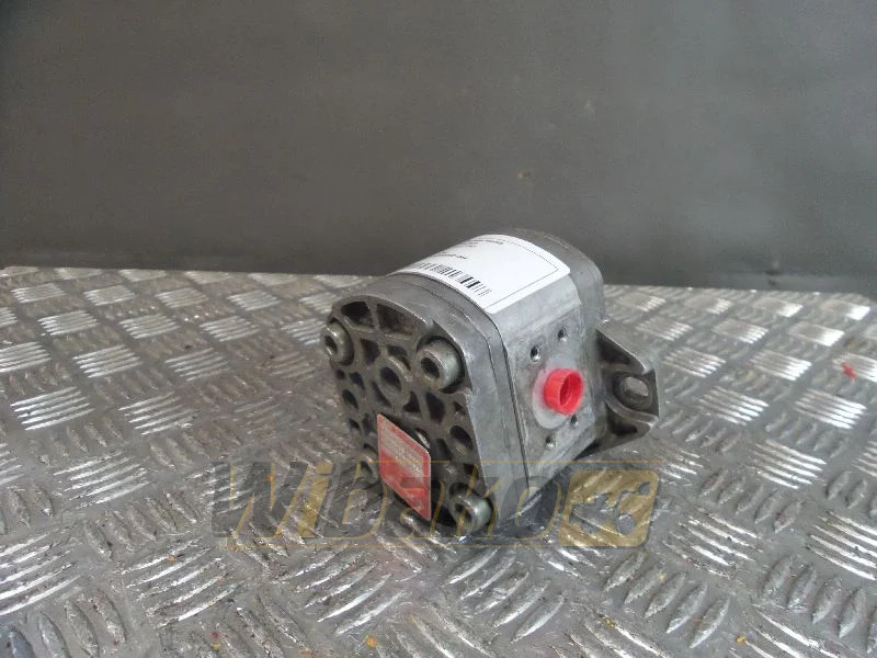 Poclain 30227763 - Pompe hydraulique pour Engins de chantier: photos 1 Poclain 30227763 - Pompe hydraulique pour Engins de chantier: photos 1