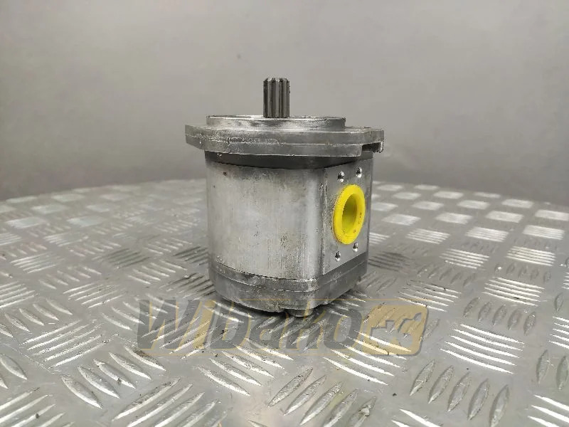 Poclain 40182508 P4743518X - Pompe hydraulique pour Engins de chantier: photos 1 Poclain 40182508 P4743518X - Pompe hydraulique pour Engins de chantier: photos 1
