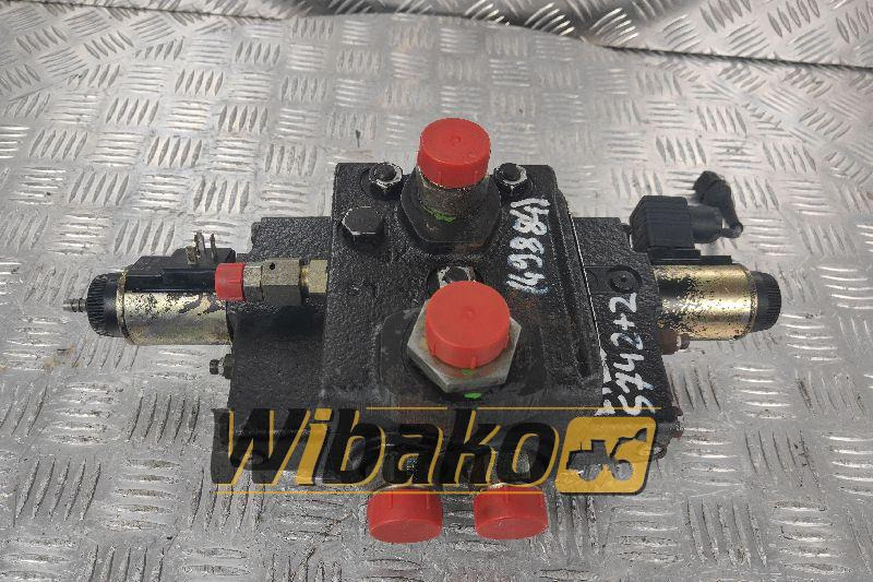 Valves set Vickers CMX100SNSFXM25 02-363920 - Valve hydraulique pour Engins de chantier: photos 1 Valves set Vickers CMX100SNSFXM25 02-363920 - Valve hydraulique pour Engins de chantier: photos 1