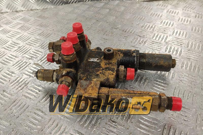 Valves set Wabco 4773970140 - Valve hydraulique pour Engins de chantier: photos 1 Valves set Wabco 4773970140 - Valve hydraulique pour Engins de chantier: photos 1
