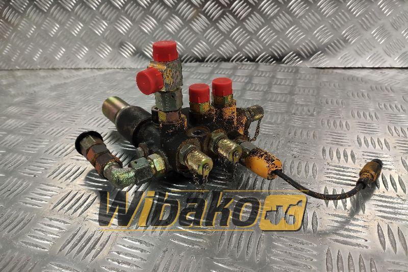 Valves set Wabco 4773970170 2993 - Valve hydraulique pour Engins de chantier: photos 2 Valves set Wabco 4773970170 2993 - Valve hydraulique pour Engins de chantier: photos 2