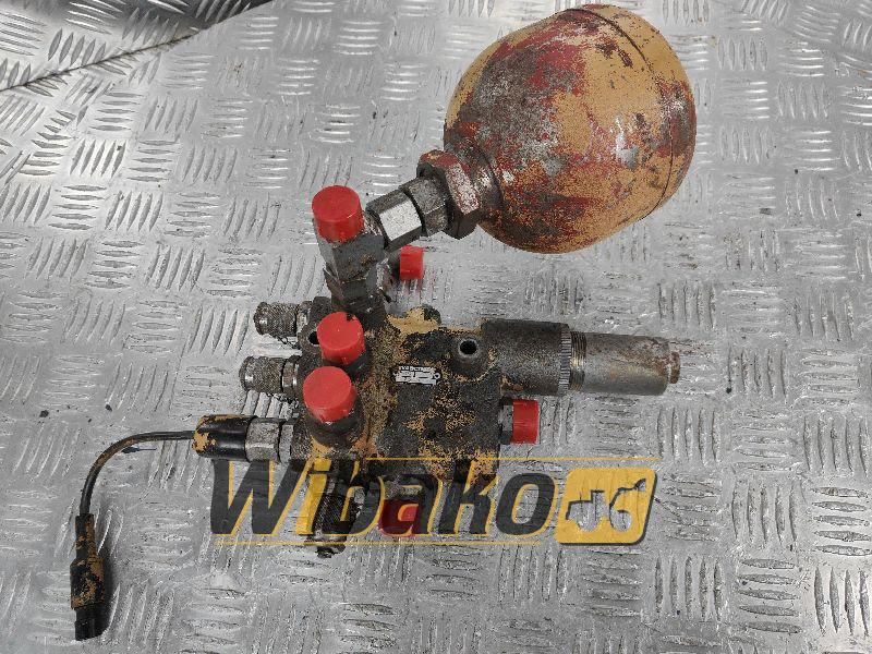 Valves set Wabco 4773970170 - Valve hydraulique pour Engins de chantier: photos 1 Valves set Wabco 4773970170 - Valve hydraulique pour Engins de chantier: photos 1