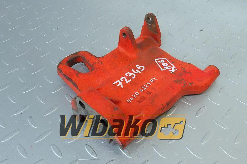 Wspornik alternatora Deutz 04204225RY - Alternateur pour Engins de chantier: photos 1 Wspornik alternatora Deutz 04204225RY - Alternateur pour Engins de chantier: photos 1