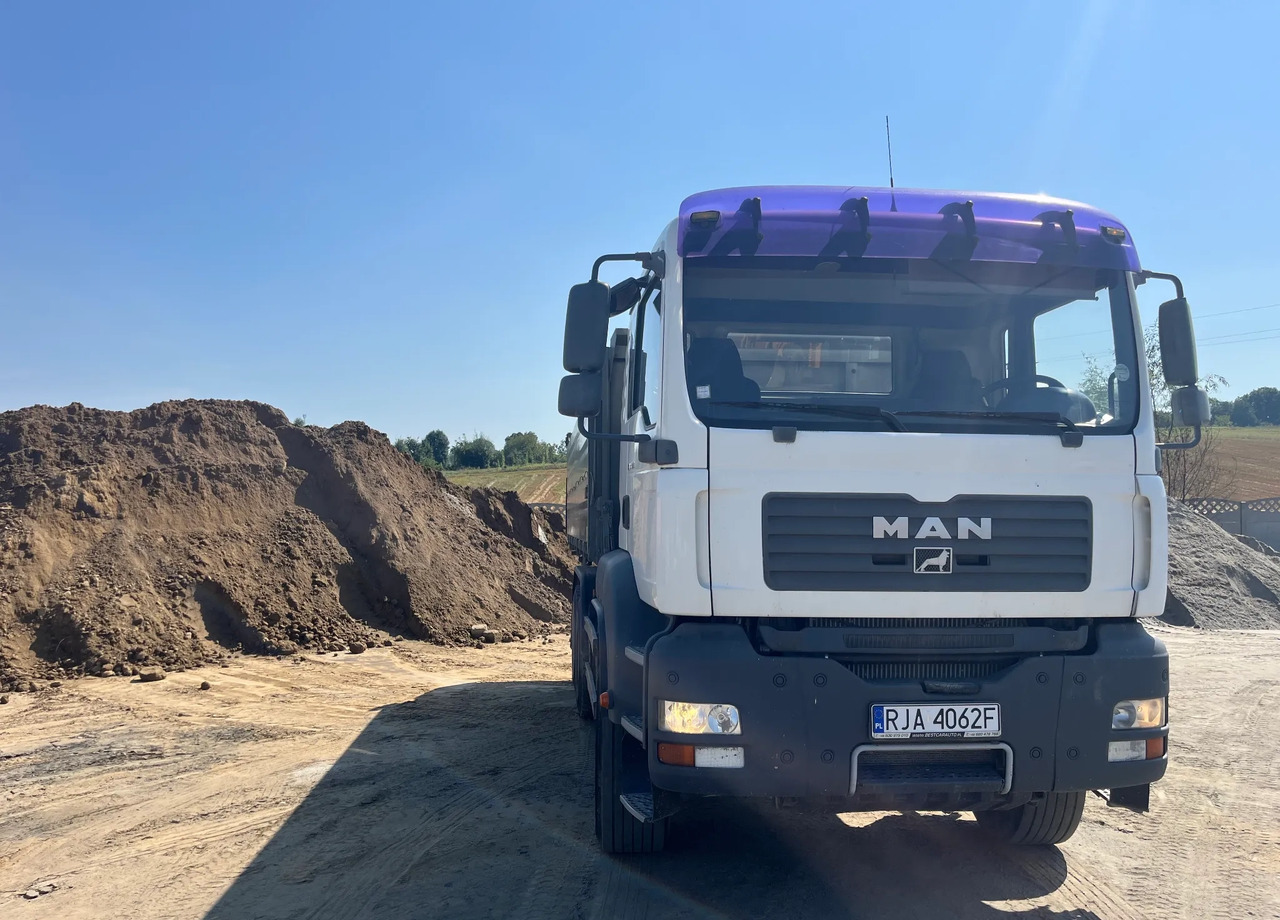 MAN TGA 33.390 - Camion benne: photos 2 MAN TGA 33.390 - Camion benne: photos 2
