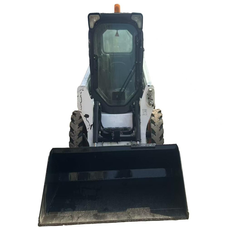 BOBCAT s550 - Chargeuse sur pneus: photos 1 BOBCAT s550 - Chargeuse sur pneus: photos 1