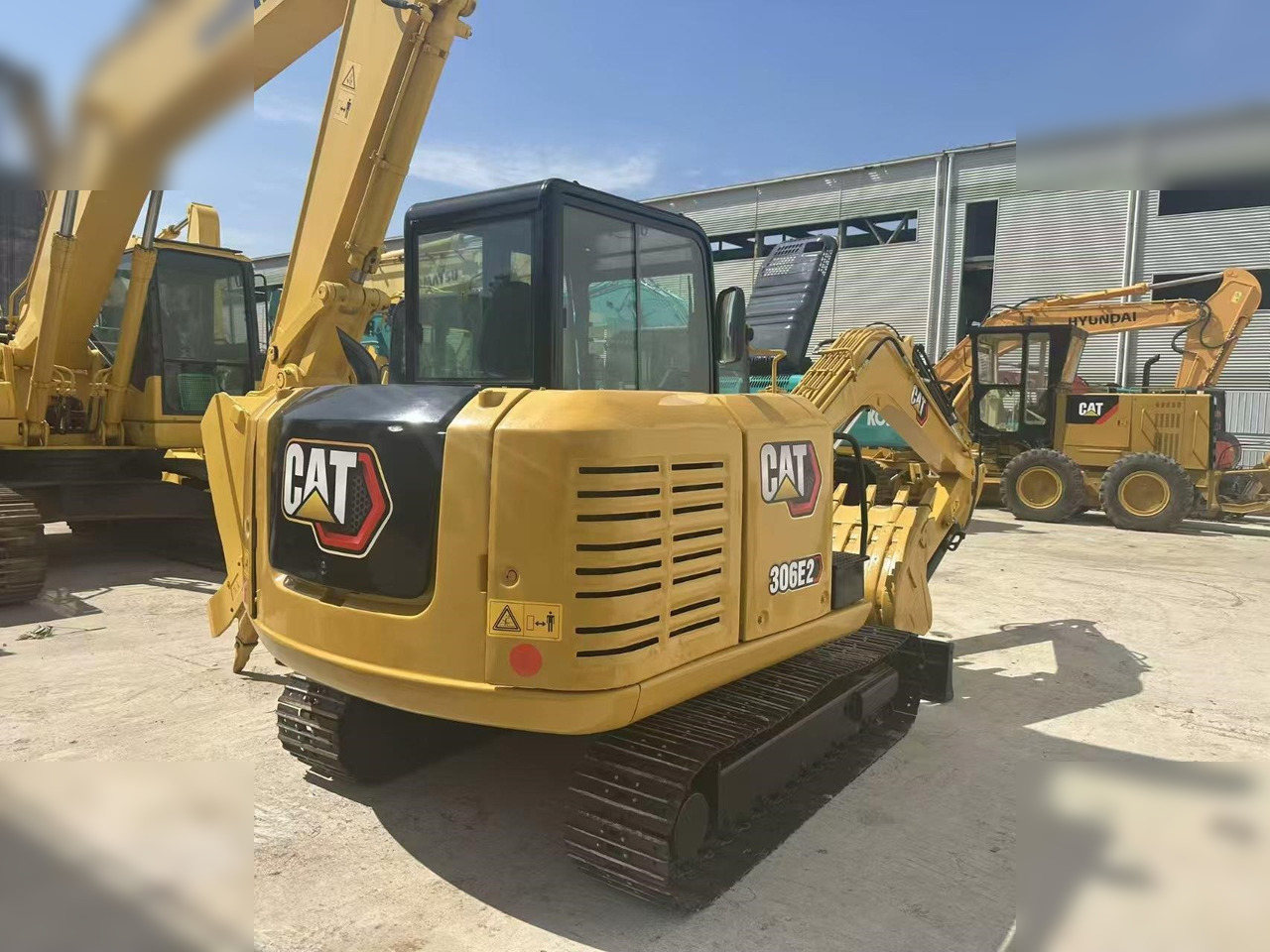 CATERPILLAR 306E2 - Pelle sur chenille: photos 2 CATERPILLAR 306E2 - Pelle sur chenille: photos 2
