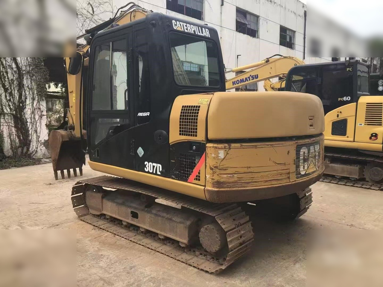 CATERPILLAR 307D - Pelle sur chenille: photos 1 CATERPILLAR 307D - Pelle sur chenille: photos 1