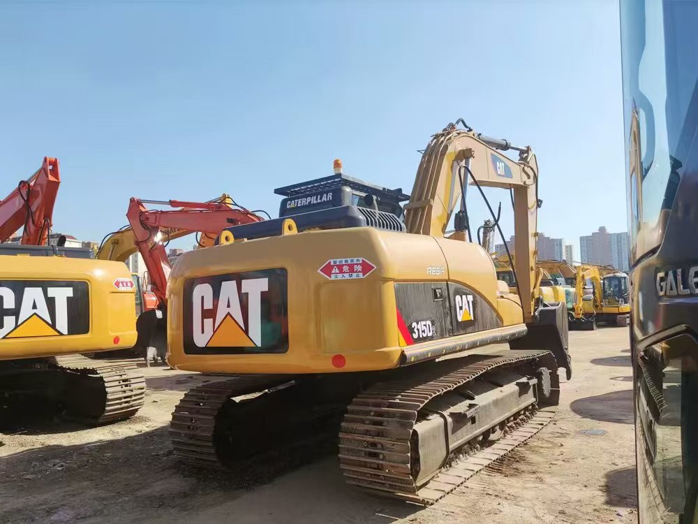 CATERPILLAR 315D - Pelle sur chenille: photos 2 CATERPILLAR 315D - Pelle sur chenille: photos 2