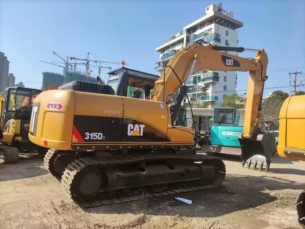 CATERPILLAR 315D - Pelle sur chenille: photos 5 CATERPILLAR 315D - Pelle sur chenille: photos 5
