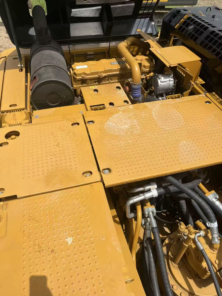 CATERPILLAR 330D2 - Pelle sur chenille: photos 5 CATERPILLAR 330D2 - Pelle sur chenille: photos 5