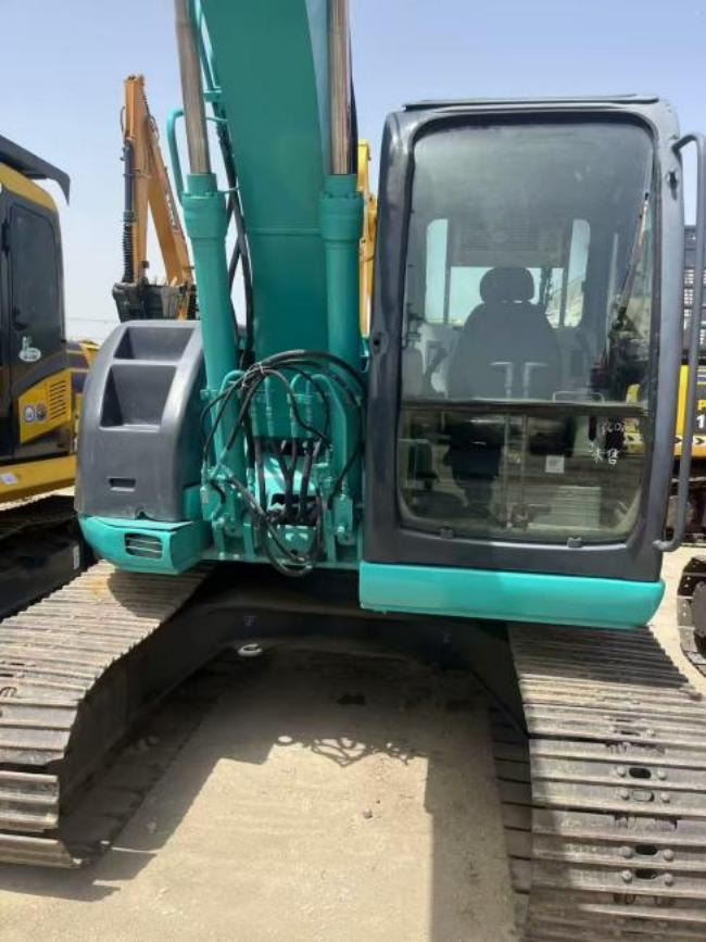 Pelle sur chenille KOBELCO 135SR: photos 6