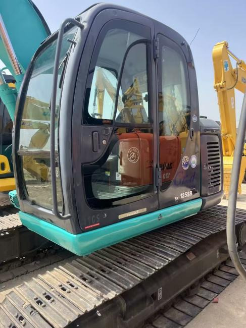 KOBELCO 135SR - Pelle sur chenille: photos 5 KOBELCO 135SR - Pelle sur chenille: photos 5