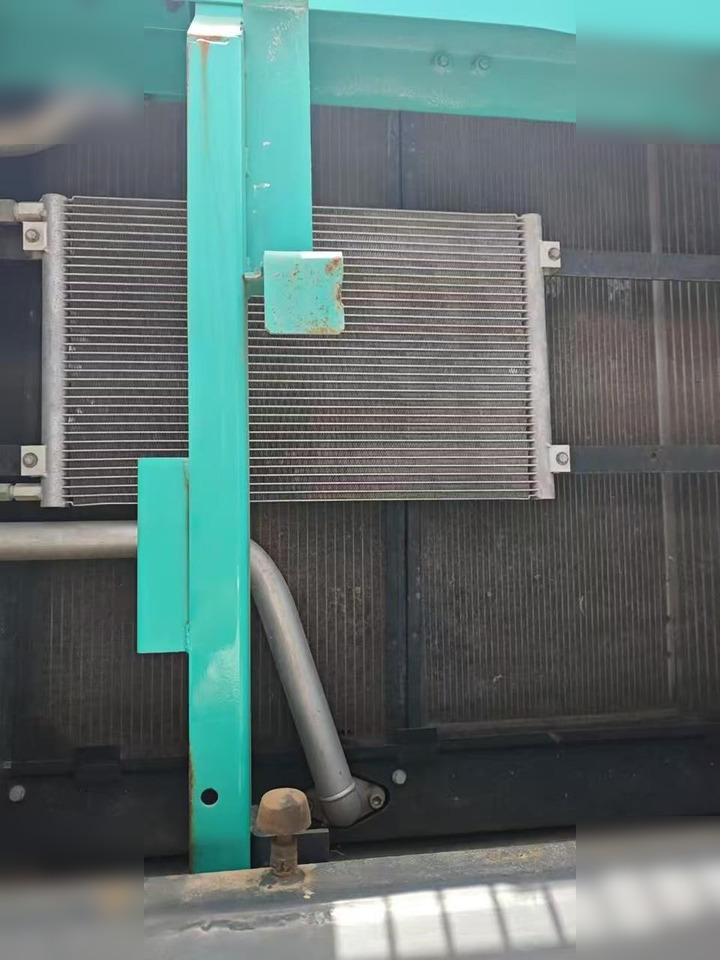 KOBELCO SK350D - Pelle sur chenille: photos 5 KOBELCO SK350D - Pelle sur chenille: photos 5