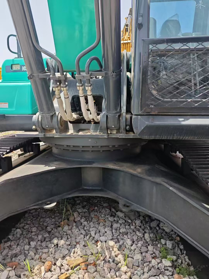 KOBELCO SK350D - Pelle sur chenille: photos 4 KOBELCO SK350D - Pelle sur chenille: photos 4