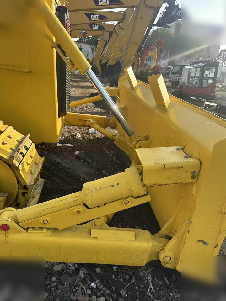 KOMATSU D85EX-18 - Bulldozer: photos 4 KOMATSU D85EX-18 - Bulldozer: photos 4