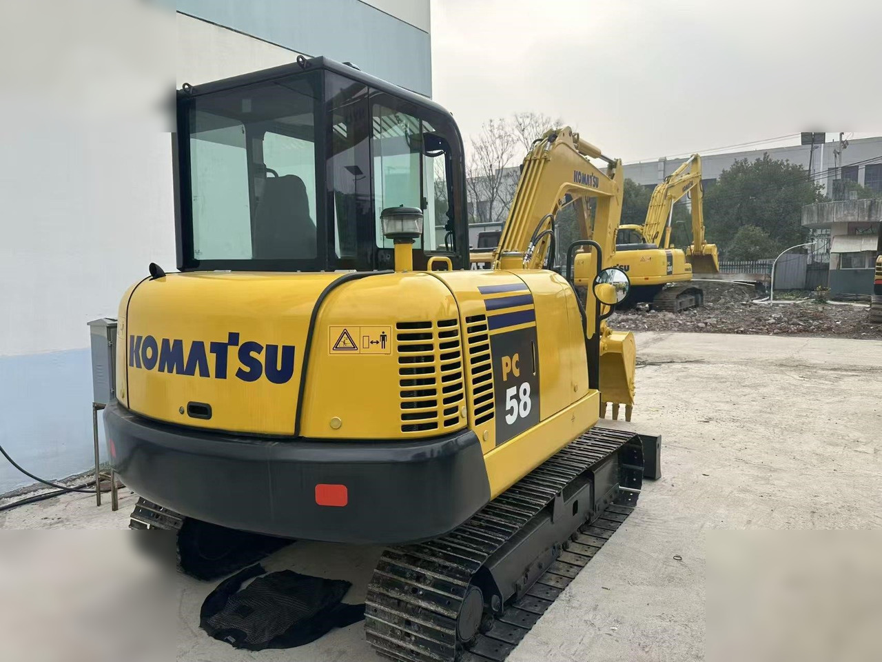 KOMATSU PC56-7 - Mini pelle: photos 3 KOMATSU PC56-7 - Mini pelle: photos 3