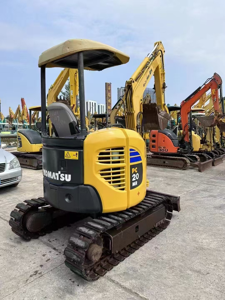KOMATSU pc20MR - Mini pelle: photos 3 KOMATSU pc20MR - Mini pelle: photos 3