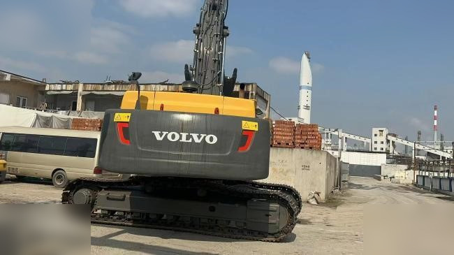 VOLVO EC480D - Pelle sur chenille: photos 4 VOLVO EC480D - Pelle sur chenille: photos 4