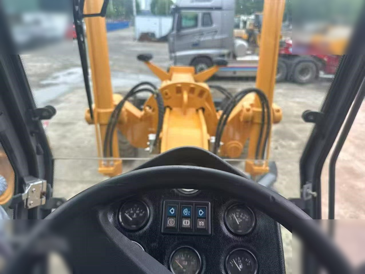 XCMG GR2153 - Niveleuse: photos 3 XCMG GR2153 - Niveleuse: photos 3