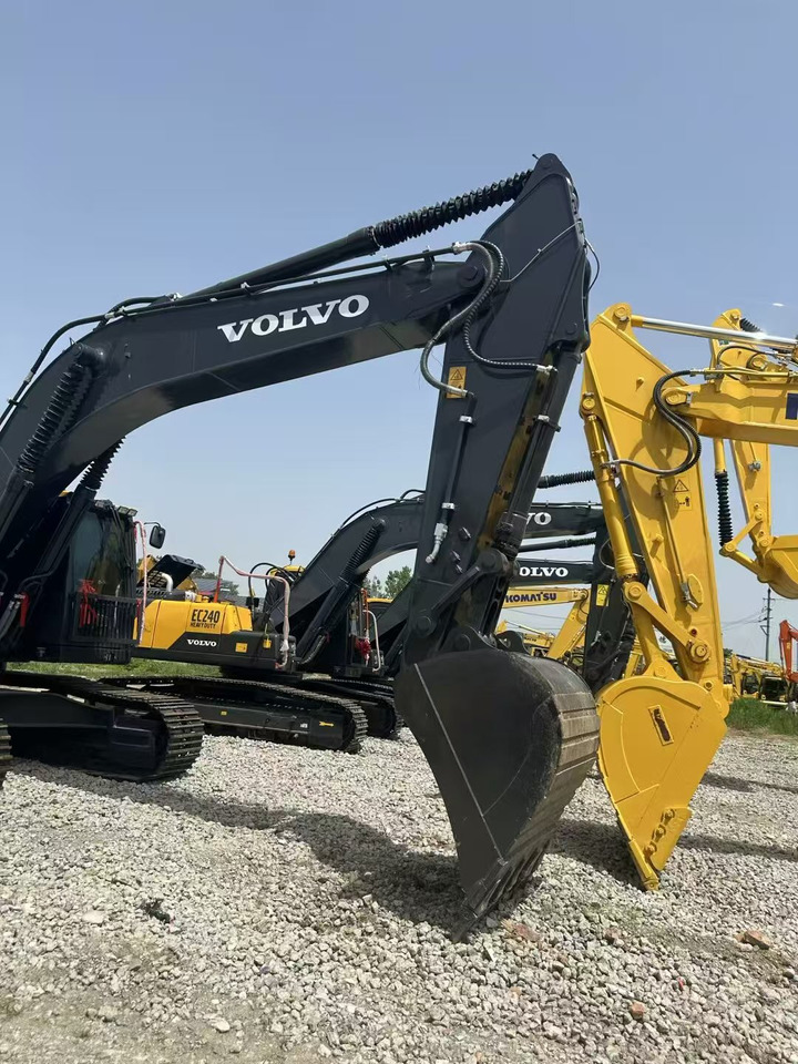 Volvo EC300 - Pelle sur chenille: photos 4 Volvo EC300 - Pelle sur chenille: photos 4