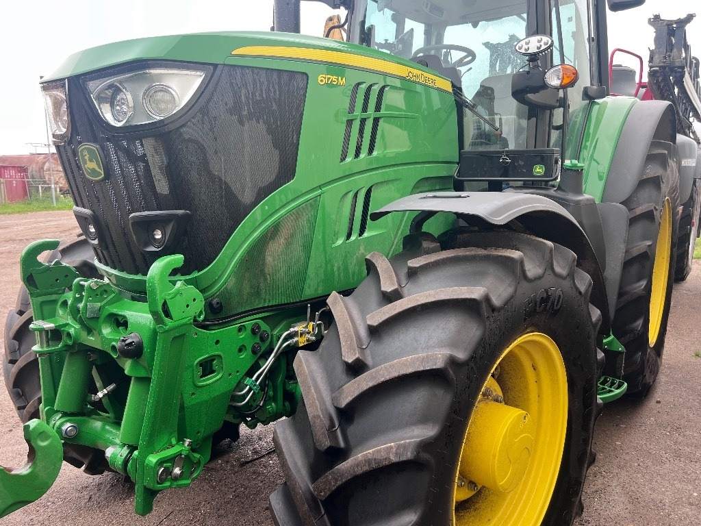 John Deere 6175 M - Tracteur agricole: photos 1 John Deere 6175 M - Tracteur agricole: photos 1