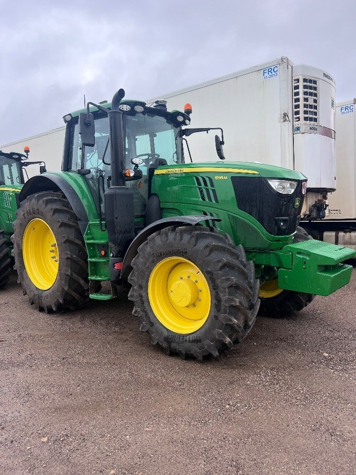 John Deere 6195M - Tracteur agricole: photos 2 John Deere 6195M - Tracteur agricole: photos 2