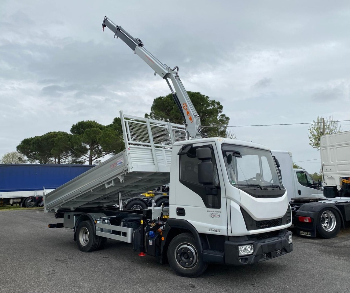 IVECO 75E16 - Camion benne: photos 3 IVECO 75E16 - Camion benne: photos 3