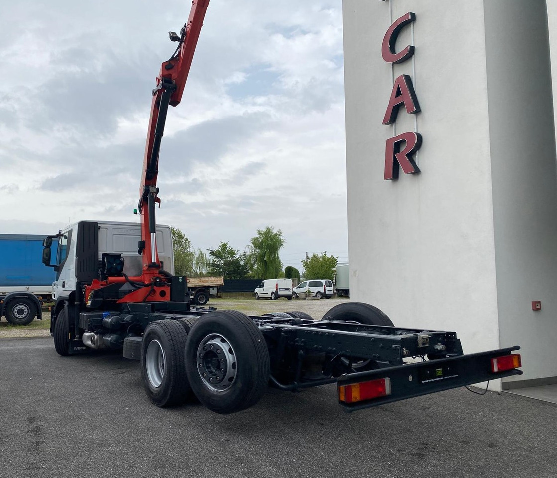 IVECO AT260S33 - Camion grue: photos 5 IVECO AT260S33 - Camion grue: photos 5