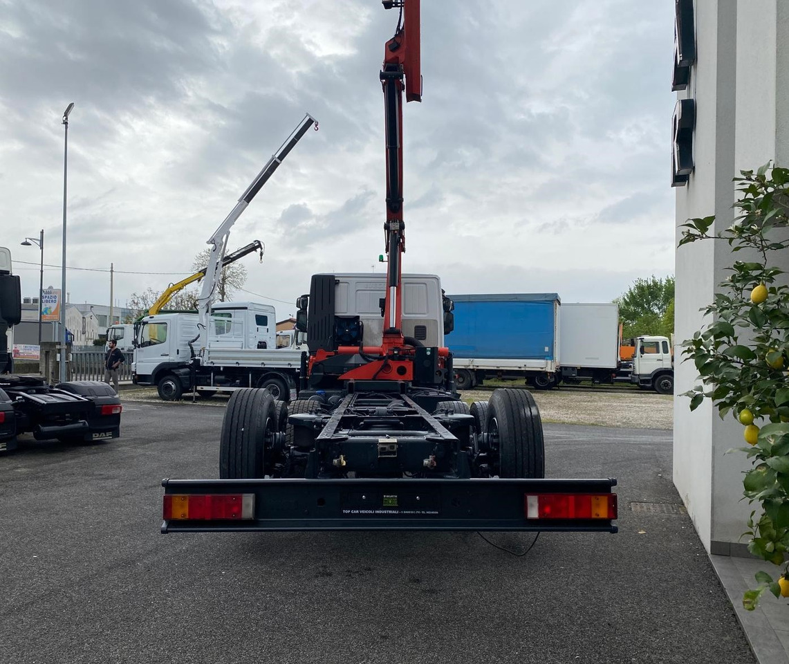 IVECO AT260S33 - Camion grue: photos 3 IVECO AT260S33 - Camion grue: photos 3