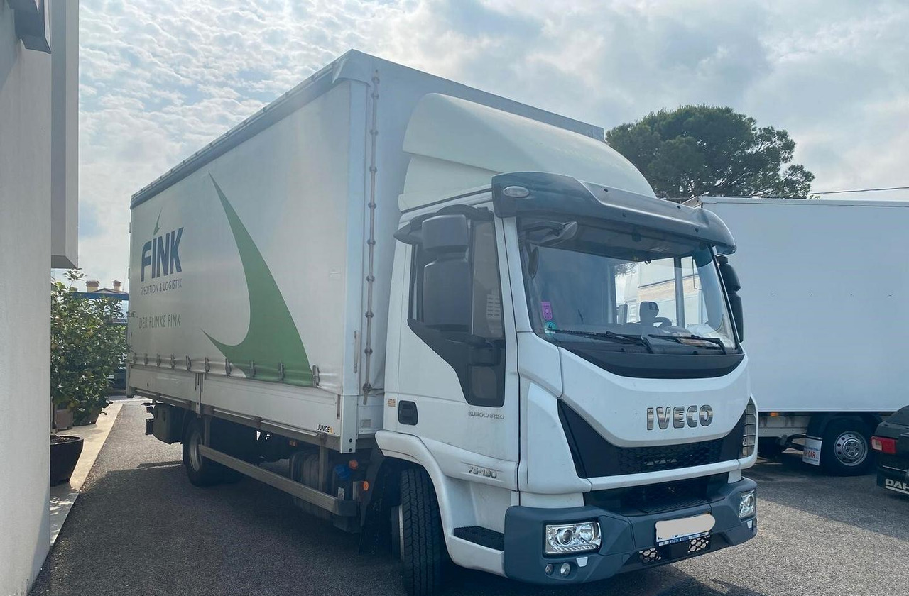 IVECO EUROCARGO 75E19 EURO 6 2018 - Camion à rideaux coulissants: photos 2 IVECO EUROCARGO 75E19 EURO 6 2018 - Camion à rideaux coulissants: photos 2