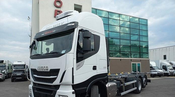 IVECO STRALIS AS260S48 A TELAIO FULL PNEUMATIC - Camion porte-conteneur/ Caisse mobile: photos 2 IVECO STRALIS AS260S48 A TELAIO FULL PNEUMATIC - Camion porte-conteneur/ Caisse mobile: photos 2