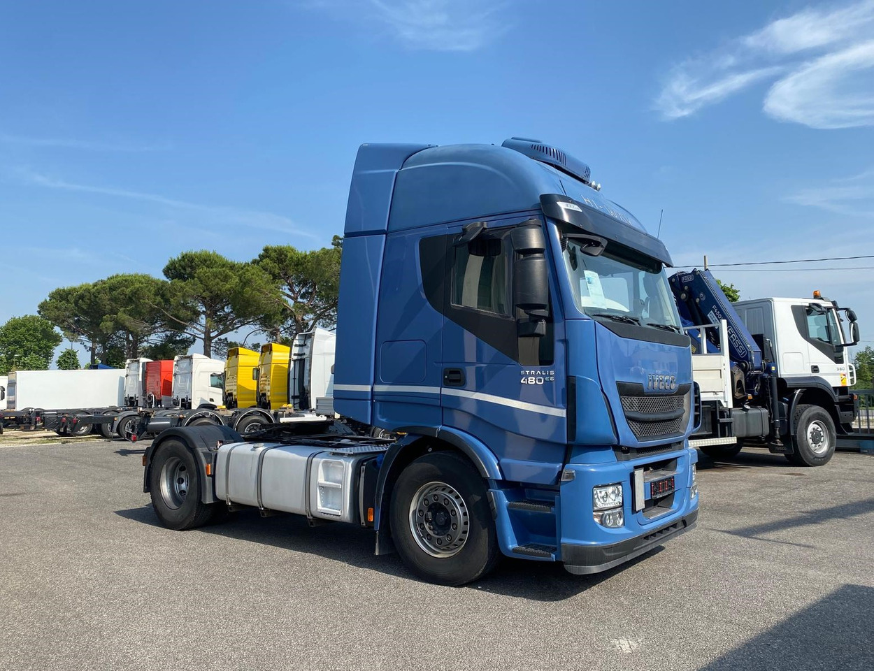IVECO AS440T/P - Tracteur routier: photos 2 IVECO AS440T/P - Tracteur routier: photos 2