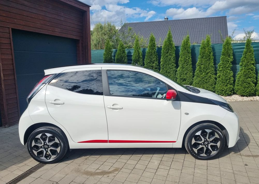Toyota Aygo 1.0 VVT-i Sprint EU6 - Voiture: photos 3 Toyota Aygo 1.0 VVT-i Sprint EU6 - Voiture: photos 3