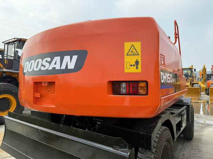 90% Brand New Doosan Brand Dh150w-7 Wheel Excavator in Stock Used Korea Brand Doosan Dh55 Dh60 Dh150 Dh210 Excavator for Sale - Pelle sur pneus: photos 3 90% Brand New Doosan Brand Dh150w-7 Wheel Excavator in Stock Used Korea Brand Doosan Dh55 Dh60 Dh150 Dh210 Excavator for Sale - Pelle sur pneus: photos 3