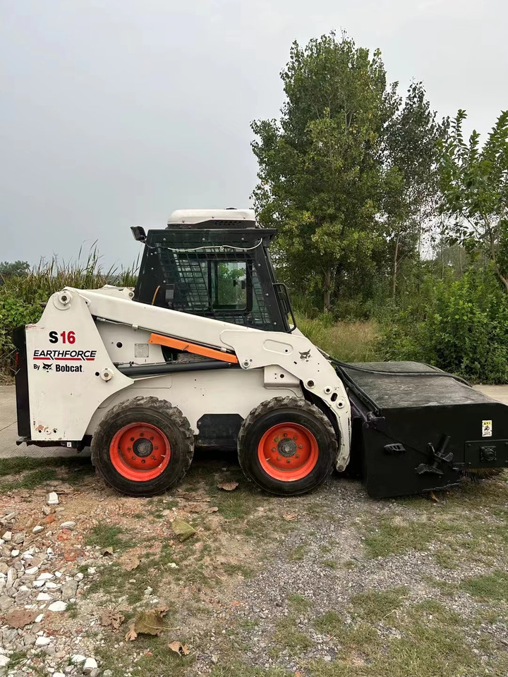 BOBCAT S16 - Mini chargeuse: photos 1 BOBCAT S16 - Mini chargeuse: photos 1