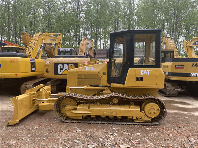 Caterpillar Used D5 Bulldozer , CAT D5g D5h D5k with Ripper , CAT D4h D5h D6h D7h - Bulldozer: photos 4 Caterpillar Used D5 Bulldozer , CAT D5g D5h D5k with Ripper , CAT D4h D5h D6h D7h - Bulldozer: photos 4