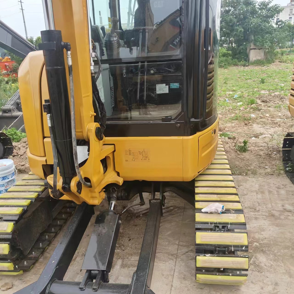 CATERPILLAR CAT 303.5 for sale at good price - Engins de chantier: photos 3 CATERPILLAR CAT 303.5 for sale at good price - Engins de chantier: photos 3