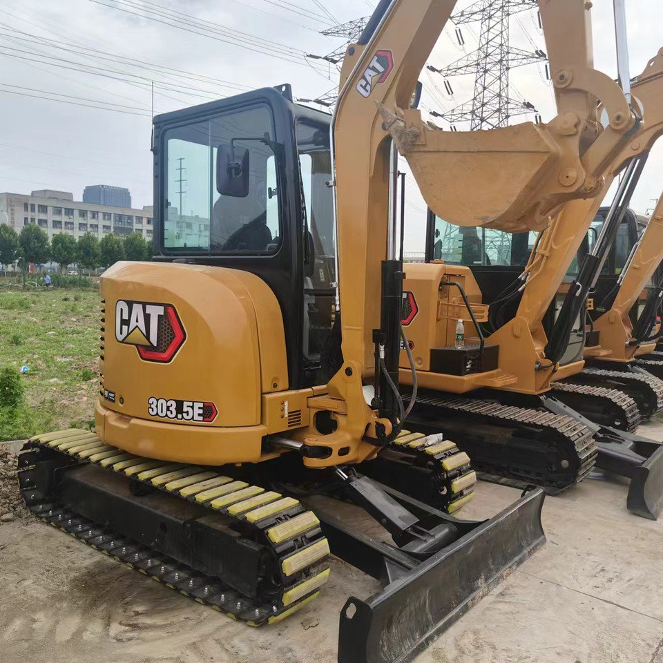 CATERPILLAR CAT 303.5 for sale at good price - Engins de chantier: photos 1 CATERPILLAR CAT 303.5 for sale at good price - Engins de chantier: photos 1