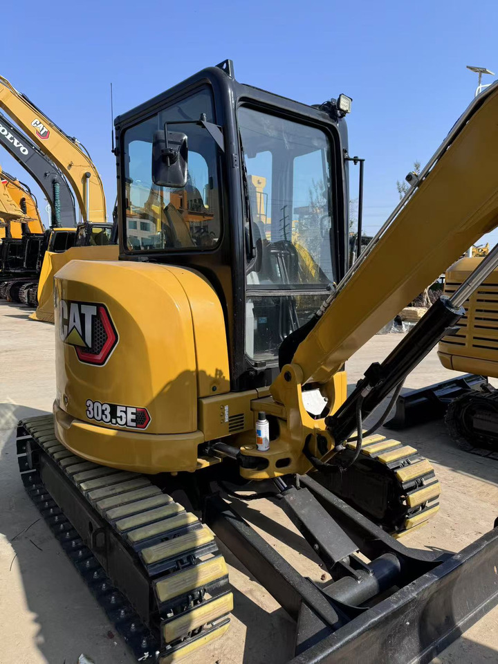 CATERPILLAR CAT 303.5E in good condition for sale - Engins de chantier: photos 5 CATERPILLAR CAT 303.5E in good condition for sale - Engins de chantier: photos 5