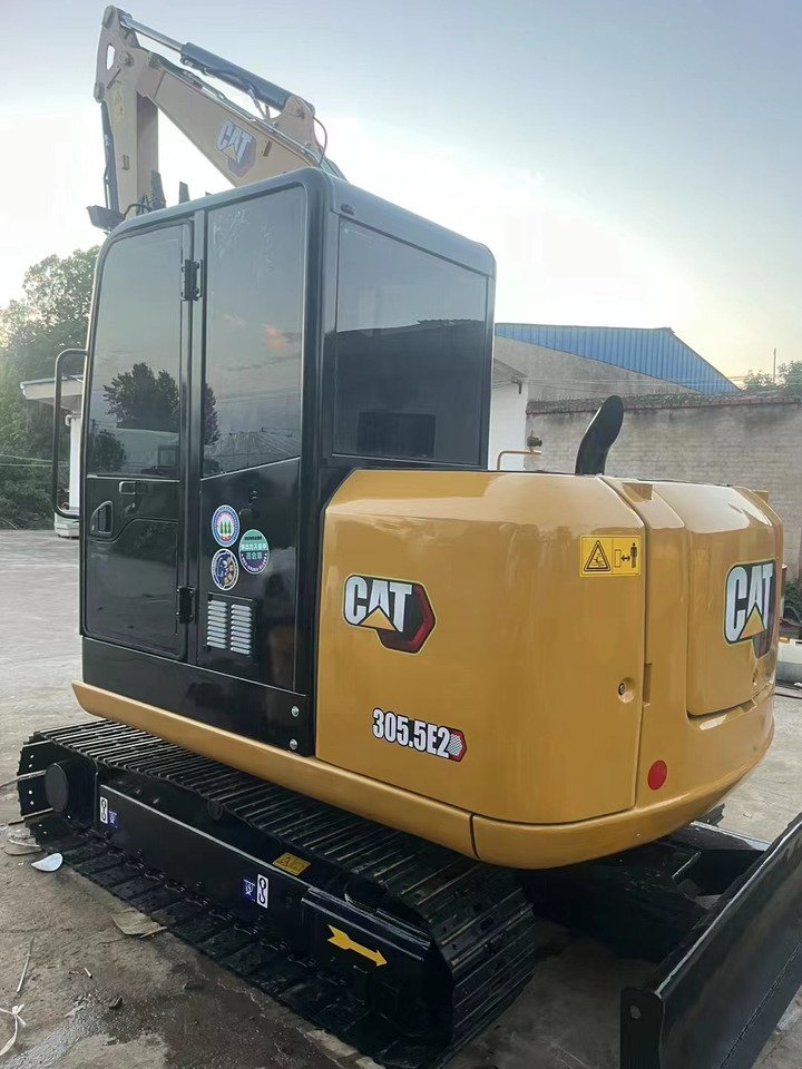 CATERPILLAR CAT305.5E fpr sale at good price - Engins de chantier: photos 2 CATERPILLAR CAT305.5E fpr sale at good price - Engins de chantier: photos 2