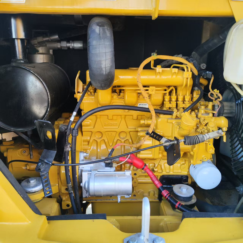 CATERPILLAR cat 305.5 in good condition for sale - Engins de chantier: photos 4 CATERPILLAR cat 305.5 in good condition for sale - Engins de chantier: photos 4