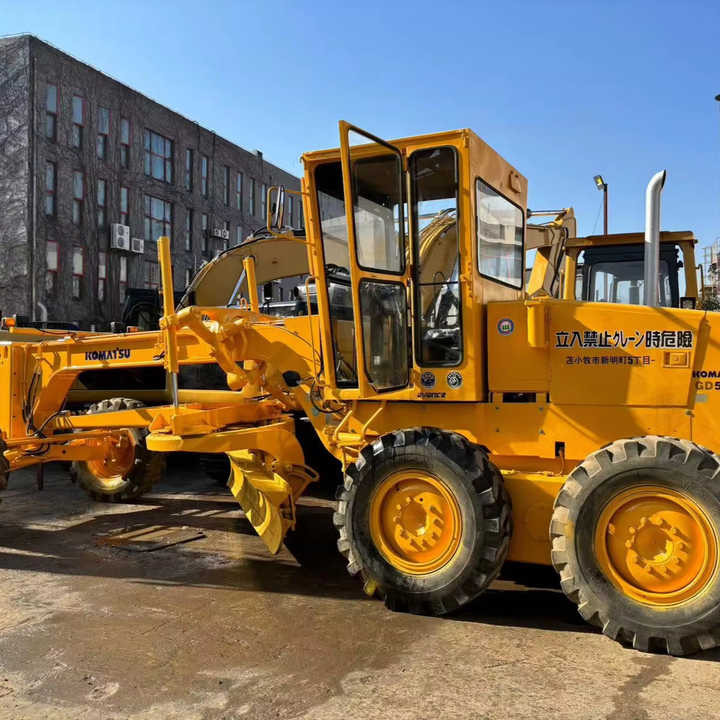 Excellent Condition Hot Selling Used Grader Komatsu GD511 for Sale in Hefei City Good Quality Cheap Price Good Condition - Niveleuse: photos 1 Excellent Condition Hot Selling Used Grader Komatsu GD511 for Sale in Hefei City Good Quality Cheap Price Good Condition - Niveleuse: photos 1