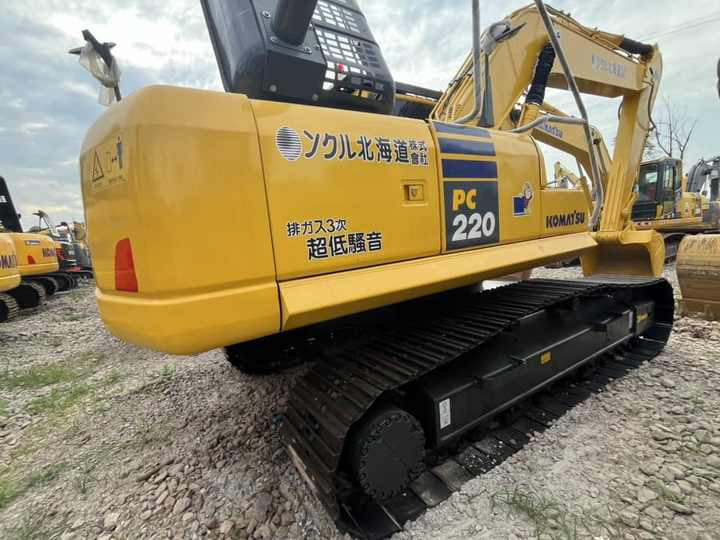 Excellent Condition komatsu Brand Pc220-8 22tons Excavator in Stock for Sale Used komatsu Pc200 220 300 350 Digger - Pelle sur chenille: photos 2 Excellent Condition komatsu Brand Pc220-8 22tons Excavator in Stock for Sale Used komatsu Pc200 220 300 350 Digger - Pelle sur chenille: photos 2