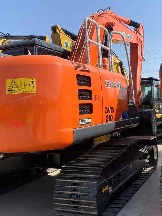 Hitachi Brand Zx210 Crawler Excavator 21tons Digger for Sale Used Hitachi Zx200 210 350 Excavator in Stock on Sale - Pelle sur chenille: photos 2 Hitachi Brand Zx210 Crawler Excavator 21tons Digger for Sale Used Hitachi Zx200 210 350 Excavator in Stock on Sale - Pelle sur chenille: photos 2