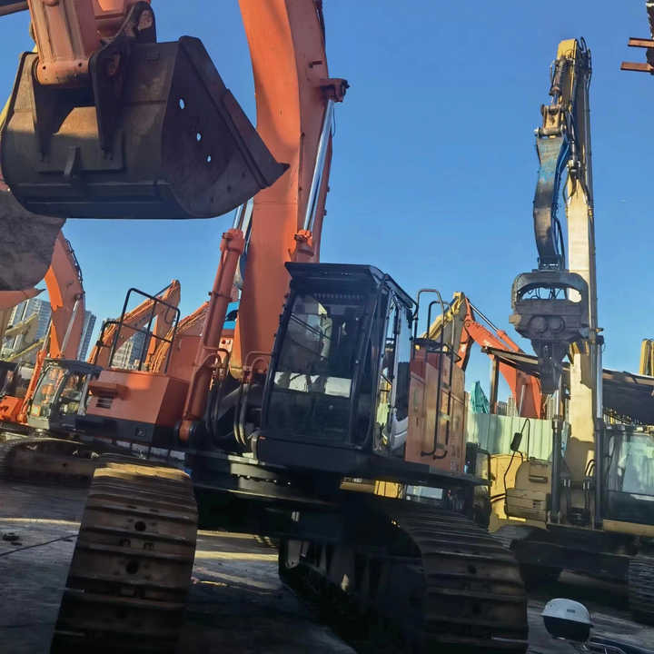 Hitachi Excavator Used Machine Zx670 Japanese Brand Hot Sale - Pelle sur chenille: photos 1 Hitachi Excavator Used Machine Zx670 Japanese Brand Hot Sale - Pelle sur chenille: photos 1