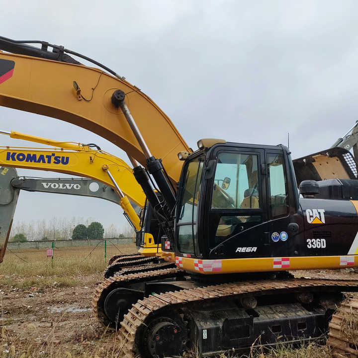Japan Origin High Quality Used Caterpillar Cat336d Digger Best Price Large 36 Tons Earth-moving Machinery - Pelle sur chenille: photos 1 Japan Origin High Quality Used Caterpillar Cat336d Digger Best Price Large 36 Tons Earth-moving Machinery - Pelle sur chenille: photos 1